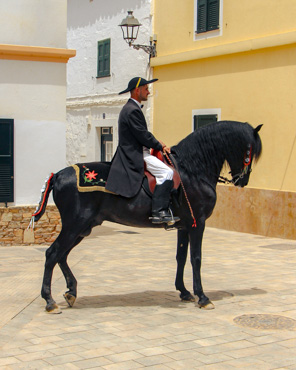 Caixer entrando a la plaza